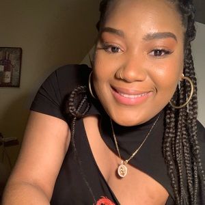 Meet your Posher, Mariana